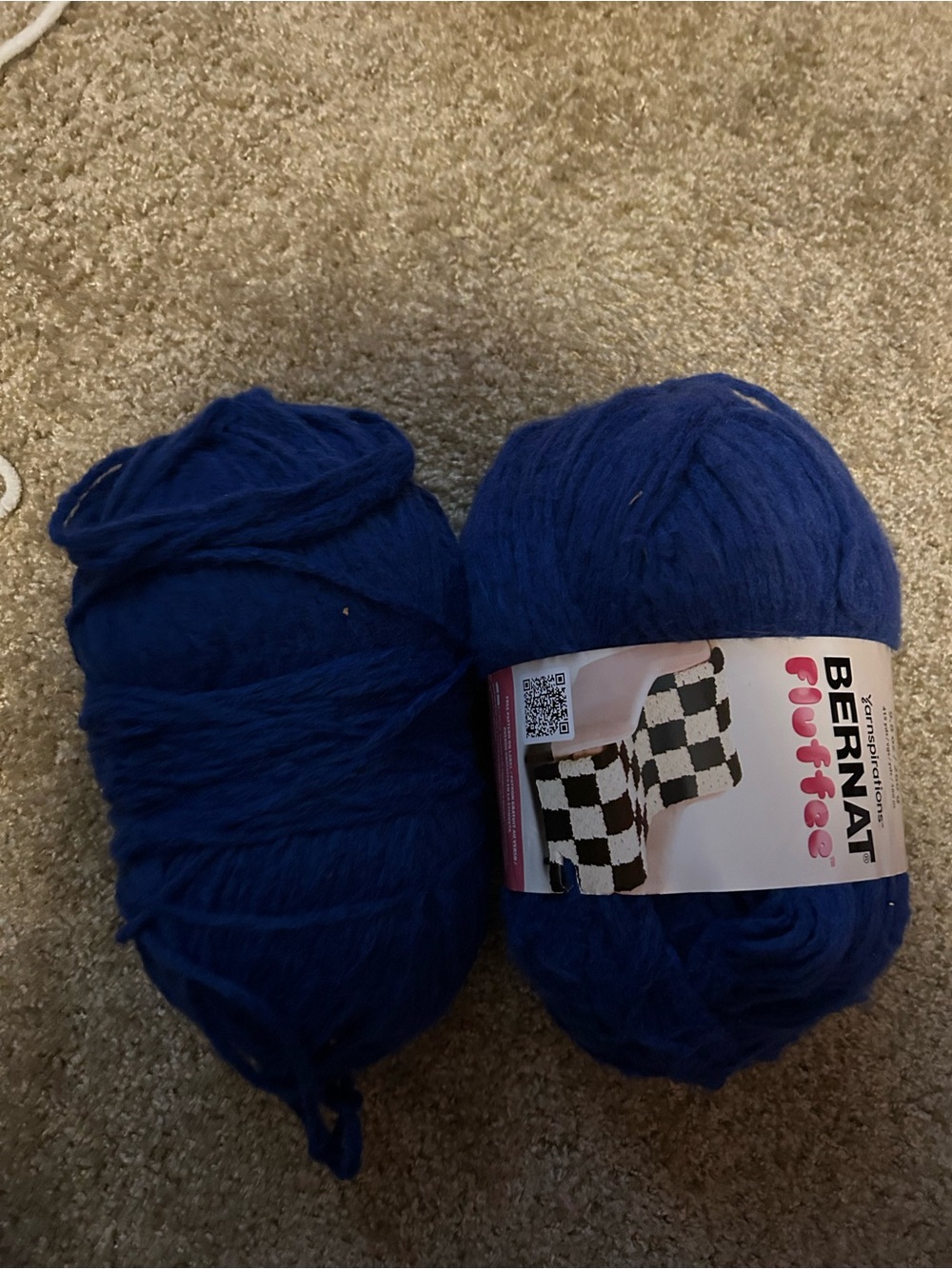 Bernat Fluffe Plush Yarn - Royal Blue